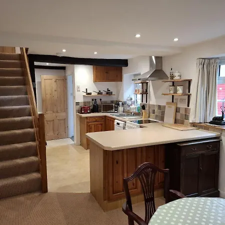 Stable Cottage, College Lane, Hg4 4he