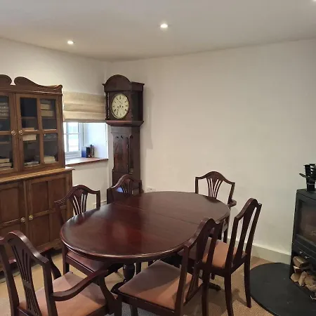 Stable Cottage, College Lane, Hg4 4he