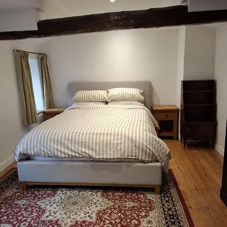 Stable Cottage, College Lane, Hg4 4he